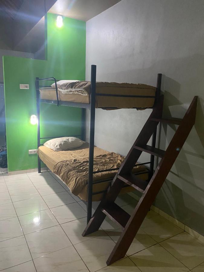 Paca'S Reggae Bar & Hostel Ambat Εξωτερικό φωτογραφία